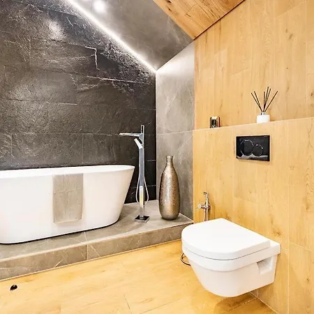 Luxusny Chalet Lesna Willa *